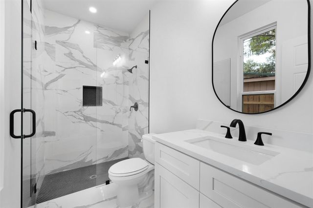 612 Lamar Street, Sulphur Springs, TX 75482