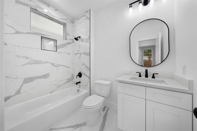 612 Lamar Street, Sulphur Springs, TX 75482