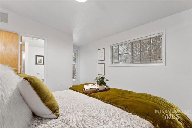 2904 N Bogus Basin Rd, Boise, ID 83702