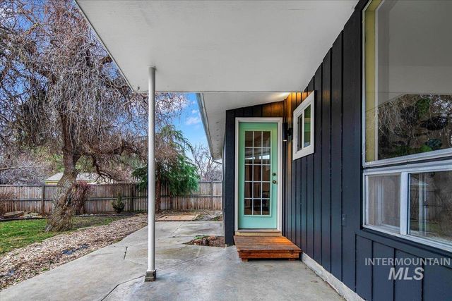 2904 N Bogus Basin Rd, Boise, ID 83702