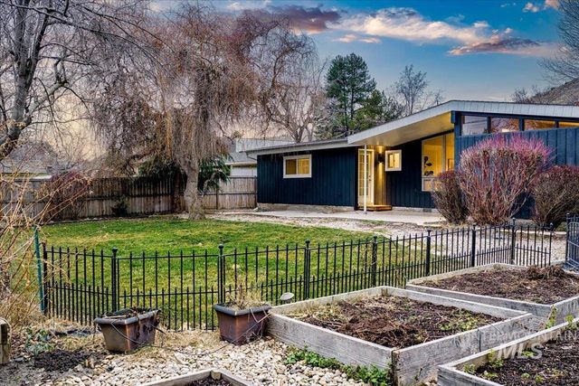 2904 N Bogus Basin Rd, Boise, ID 83702