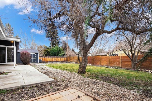 2904 N Bogus Basin Rd, Boise, ID 83702