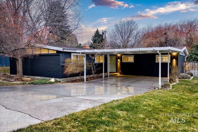 2904 N Bogus Basin Rd, Boise, ID 83702