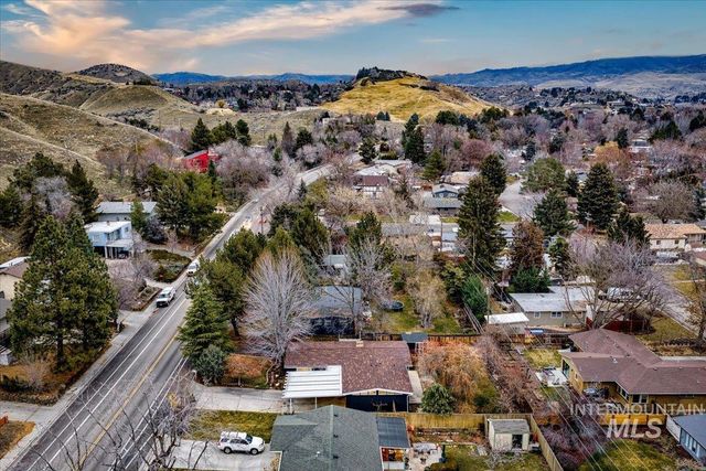 2904 N Bogus Basin Rd, Boise, ID 83702