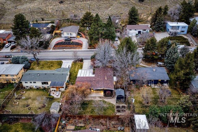2904 N Bogus Basin Rd, Boise, ID 83702