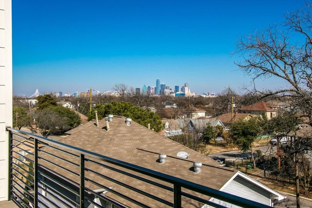 708 W 9th Street 103, Dallas, TX 75208