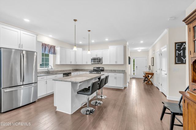 50 Woodside Lane, Whiting, NJ 08759