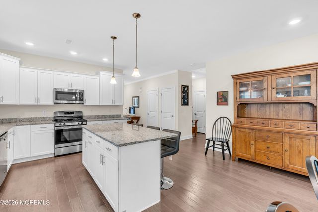 50 Woodside Lane, Whiting, NJ 08759