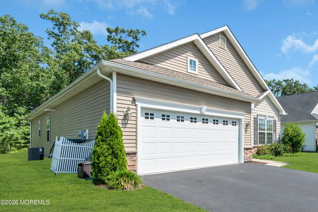 50 Woodside Lane, Whiting, NJ 08759