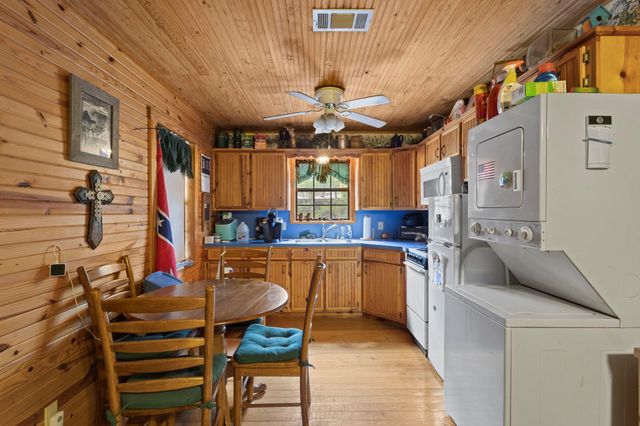 1710 Fm 1745 N, Colmesneil, TX 75938