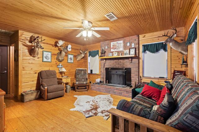 1710 Fm 1745 N, Colmesneil, TX 75938