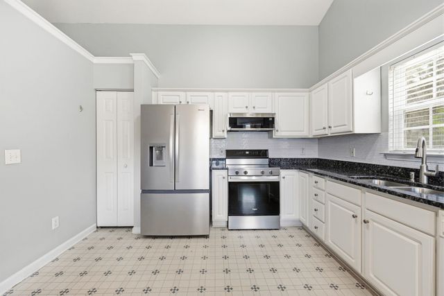 801 Sultana Dr., Little River, SC 29566