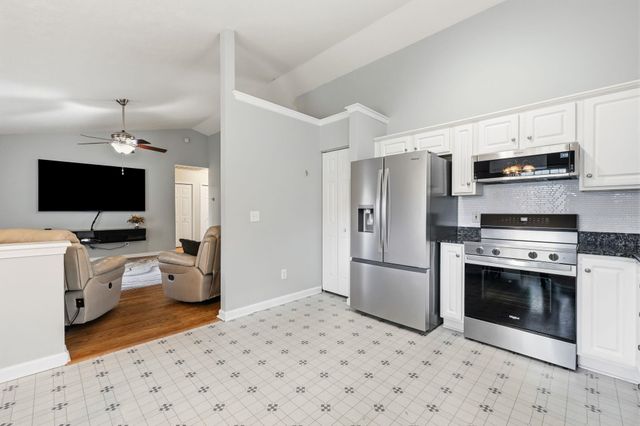 801 Sultana Dr., Little River, SC 29566