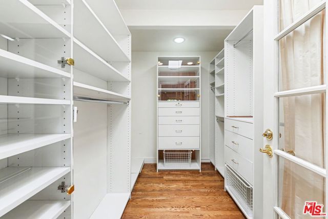 4780 Vista De Oro Avenue, Woodland Hills (los Angeles), CA 91364