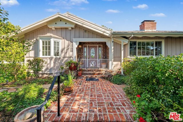4780 Vista De Oro Avenue, Woodland Hills (los Angeles), CA 91364