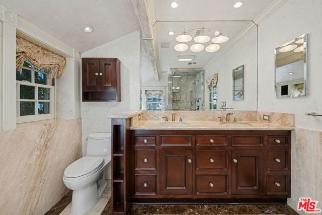 4780 Vista De Oro Avenue, Woodland Hills (los Angeles), CA 91364