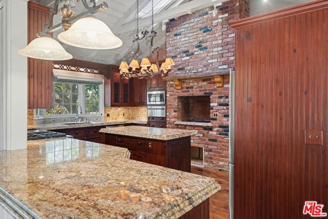 4780 Vista De Oro Avenue, Woodland Hills (los Angeles), CA 91364