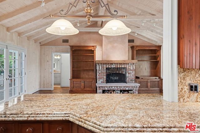 4780 Vista De Oro Avenue, Woodland Hills (los Angeles), CA 91364