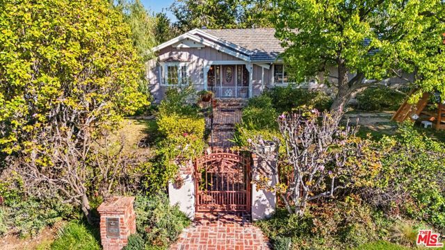 4780 Vista De Oro Avenue, Woodland Hills (los Angeles), CA 91364