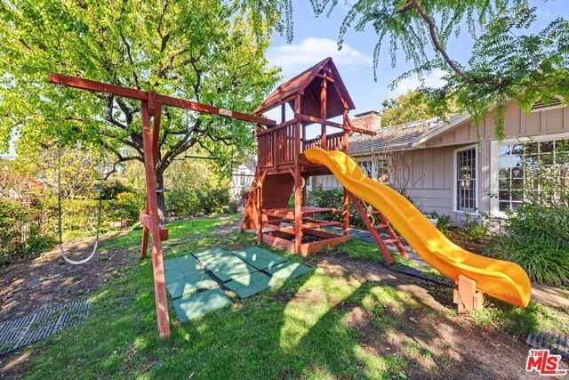 4780 Vista De Oro Avenue, Woodland Hills (los Angeles), CA 91364