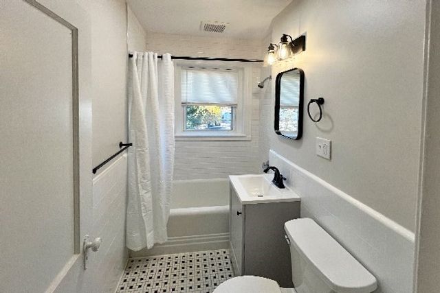 95 Adams St 03, Waltham, MA 02453