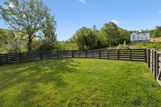 100 Madeleine Way, Kingston Springs, TN 37082