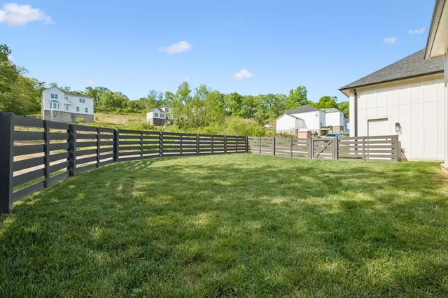 100 Madeleine Way, Kingston Springs, TN 37082