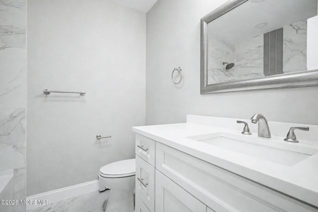 18 Camrose Street, Toms River, NJ 08757