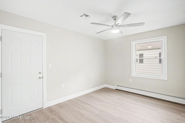 18 Camrose Street, Toms River, NJ 08757