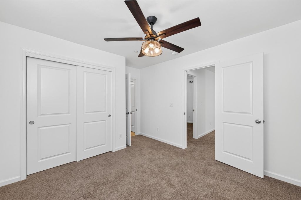 Image 19 of property listing at 976 Thurman Way W, Madera, CA 93636