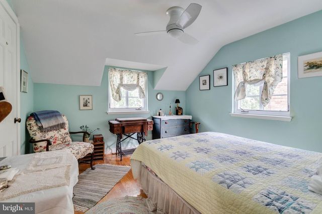2705 FORDHAM RD, Alexandria, VA 22302