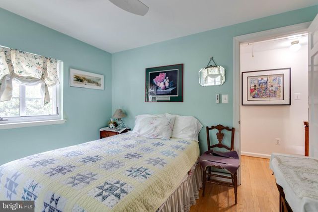 2705 FORDHAM RD, Alexandria, VA 22302