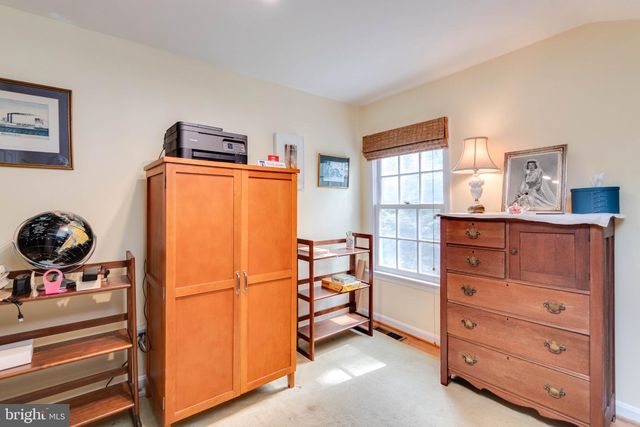 2705 FORDHAM RD, Alexandria, VA 22302