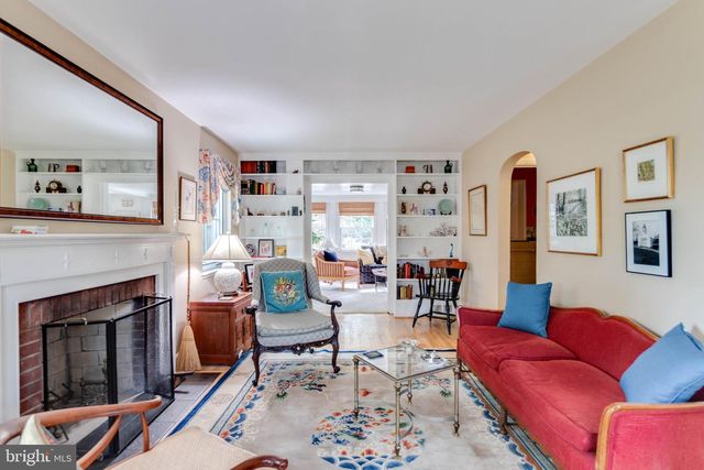 2705 FORDHAM RD, Alexandria, VA 22302