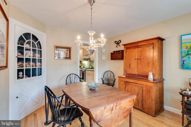 2705 FORDHAM RD, Alexandria, VA 22302
