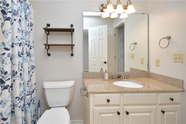 140 Copperfield Drive Unit B, Central, SC 29630
