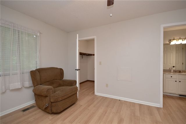 140 Copperfield Drive Unit B, Central, SC 29630