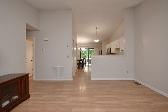 140 Copperfield Drive Unit B, Central, SC 29630