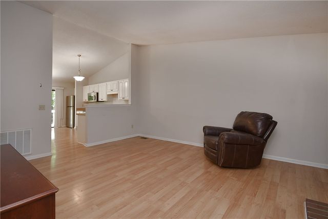 140 Copperfield Drive Unit B, Central, SC 29630