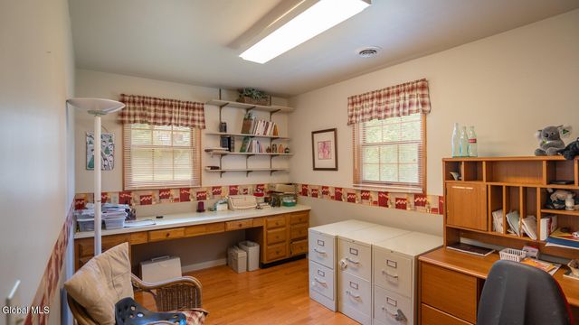 559 Bloomingrove Drive, North Greenbush, NY 12144