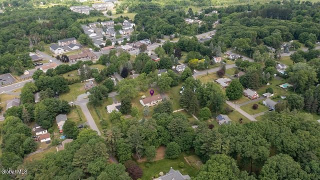 559 Bloomingrove Drive, North Greenbush, NY 12144