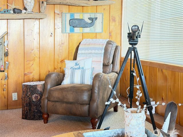 9 I Hat Island Walk, Hat Island, WA 98206
