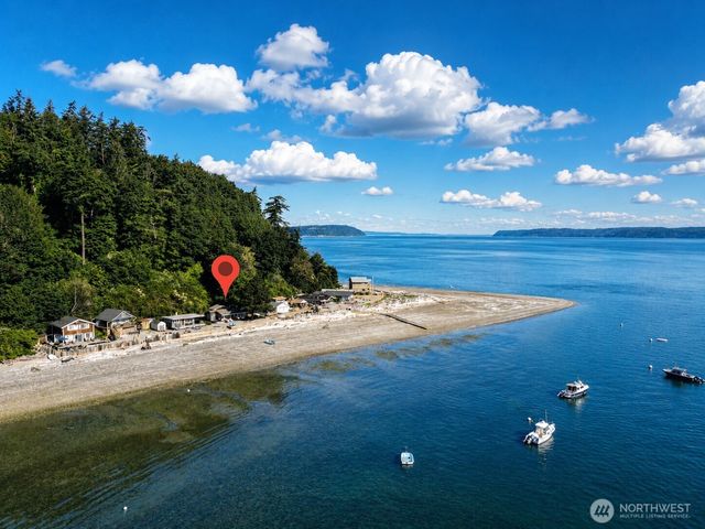 9 I Hat Island Walk, Hat Island, WA 98206
