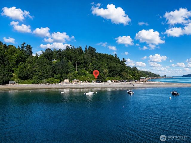 9 I Hat Island Walk, Hat Island, WA 98206