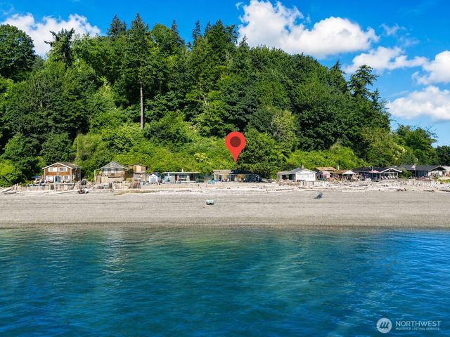 9 I Hat Island Walk, Hat Island, WA 98206