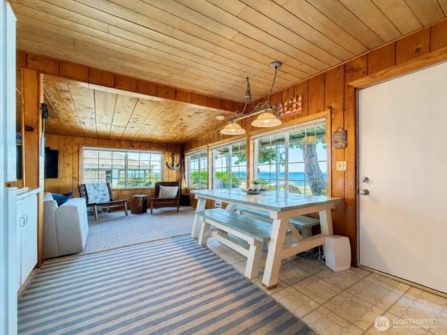 9 I Hat Island Walk, Hat Island, WA 98206