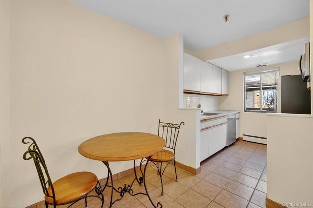 15 Greenridge Avenue 25F, White Plains, NY 10605