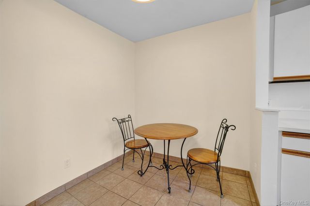 15 Greenridge Avenue 25F, White Plains, NY 10605