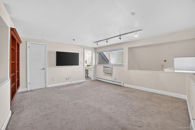 15 Greenridge Avenue 25F, White Plains, NY 10605