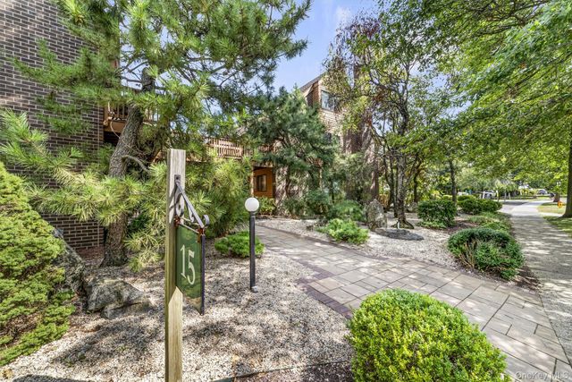 15 Greenridge Avenue 25F, White Plains, NY 10605